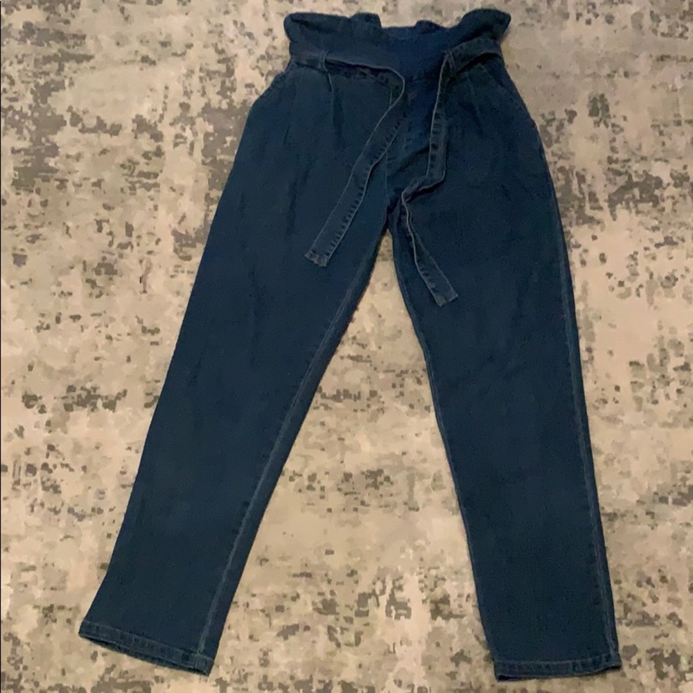 VINTAGE OVERSIZED DENIM RUFFLE PANTS - Picture 2 of 6